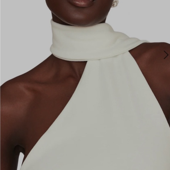 Chic Backless White Dress with Pearl Straps - Picture 3 of 16